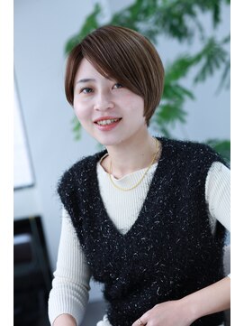 30代40代50代大人ひし形ショートボブ