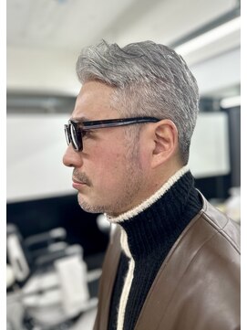 バーバーミキ(BARBER MIKI) メンズ/フェード/グレーカラー/7:3