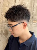 ニアウ 新宿(Niau)&nbsp;MEN’S/リバースセンターパート/ニュアンスパーマ/新宿