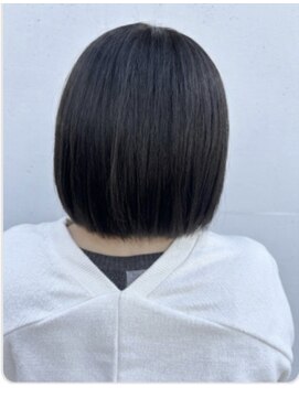 ブロッサム 東久留米店(Blossom) ◎切りっぱなし大人ボブ×外ハネ×暗髪◎
