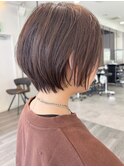 小顔カットショートボブ大人可愛いアッシュオリーブ