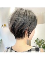 ビュートヨナカ(VIEW TOYONAKA)&nbsp;【30代40代50代/小顔ショート/コンパクト/アッシュカラー/豊中】
