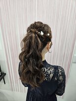 ベルグロー 北新地(BELLEGROW)&nbsp;パールポニーテール｜梅田・北新地ヘアセット