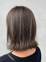 デイリリーバイアメリア 川西店(daylily by Ameria)&nbsp;外ハネレイヤー／丸本菜津美