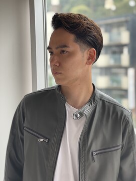 ディオ アンド ルーチェ(Dio&Luce) サイドパート/アップバング／フェードスタイル