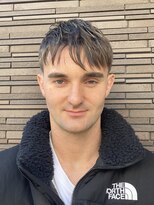 ユーボン(YOUBON)&nbsp;無造作　ローフェードスタイル