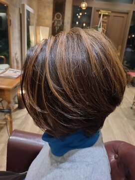 ヘアーリゾートカタカタ Hair Resort kata‐kata 筋カラーボブ