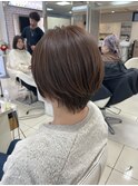 ショートボブ×柔らかベージュ!