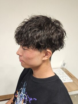 ニアウ 伊勢崎連取店(Niau) 刈り上げショートマッシュ波巻きツイストスパイラルパーマ