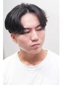 30代40代ツーブロックセンターパートパーマビジネスカジュアル