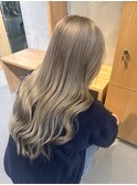 ホワイトベージュ