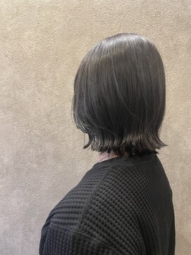 マカ(MAKA) 切りっぱなしボブ
