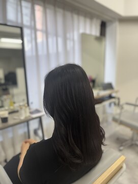 アウラ 近鉄八尾駅前店(Aura) 艶カラーくびれ巻きスタイル