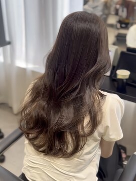 ソヨン 栄2号店(SOYON) 波ウェーブ/大人ロング/レイヤーカット《外国人風グレージュ》
