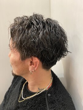 ヘアーアンドグルーミング ヨシザワインク(HAIR&GROOMING YOSHIZAWA Inc.) ツイストスパイラルパーマツーブロックセンターパート理容室床屋