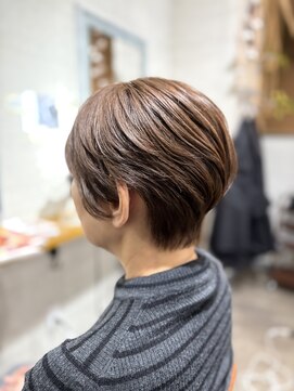 バンビ(BAMBI) 20代30代40代50代大人可愛い丸みショート×ベージュブラウン