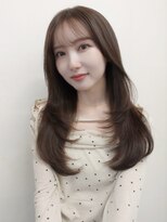 ガーランドウメダ(Garland umeda)&nbsp;オリーブベージュカラー、レイヤーカット　担当　垣内　9896