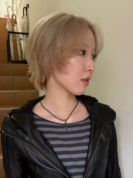 サンク 原宿 表参道(cinq) ブロンドカラーのデザインショート*