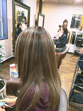 ヘアデザイン ヴォワール(hair & design voir) ハイライト×おすぎ