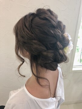 リベロ(Libero) ヘアセット