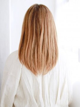 ヘアメイク ナル(hair make nalu) かきあげハイトーンベージュの内巻きワンカール