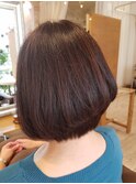 前下がりボブ(スタイリスト西田)