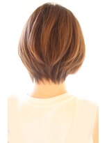 レウナ 外苑前(Reuna)&nbsp;20代30代40代大人可愛いシルエットが綺麗なショートボブ