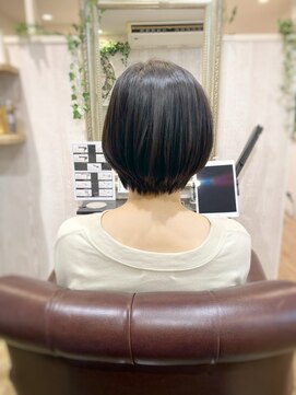 ルヴェール(Le Vert) 大人可愛い　まとまり感◎丸みショート