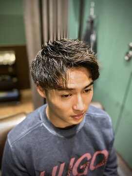 ヒロギンザバーバーショップ 丸の内店(HIRO GINZA BARBER SHOP) ショートツイストスパイラルパーマ