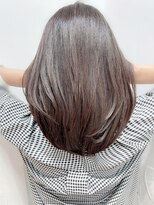 ミッシェル アフロート(michelle afloat)&nbsp;「ヘアスタイルがしっくりこない…」。毛束デザインが原因！？