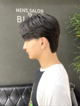 ブレイズ(BLAZE) 【シルエットを綺麗に!】ダウンパーマ