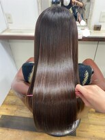 ファミーユ(famille)&nbsp;<famille>美髪矯正+ダメージ補修