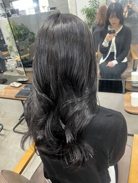 エイム(AiM) ブルーブラック/中明度カラー/ブリーチカラー/艶カラー