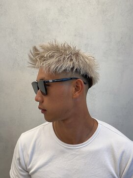 ルースト 西院店(ROOST) MEN’S HAIR/サーフカール/刈り上げセンターパート/髪質改善