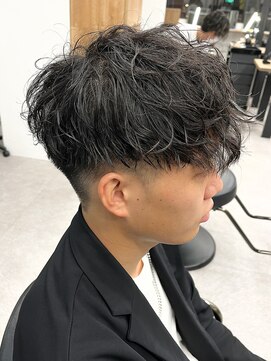 エルマーク 堺東(L-MARK) スペインカール/フェード/短髪/men's/ツイストパーマ/メンズ