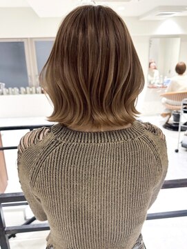 ヘアサロン リボーン(Hair salon Reborn) 王子ボブ白髪ぼかしハイライトショートボブカット20代30代40代