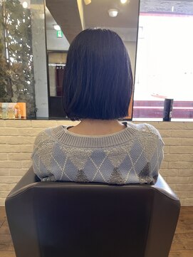 カールム(carlm) 広がりを抑えた、まとまるコンパクトボブ　薬院/今泉
