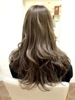 レア レフア(Lea Lehua) 外国人風アッシュ系プラス白髪染め