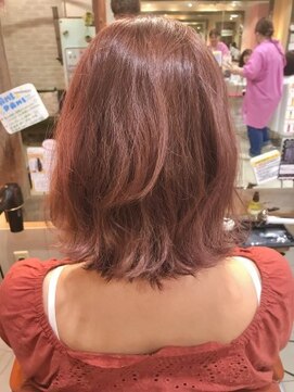 ネオリーブ コパン 鶴見店(Neolive copain) ベリーピンクカラーで女子力アップ