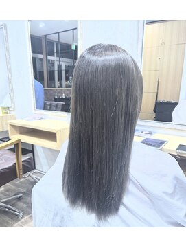 ヘアアンドメイク アクシス(AXIS) 透明感グレージュ