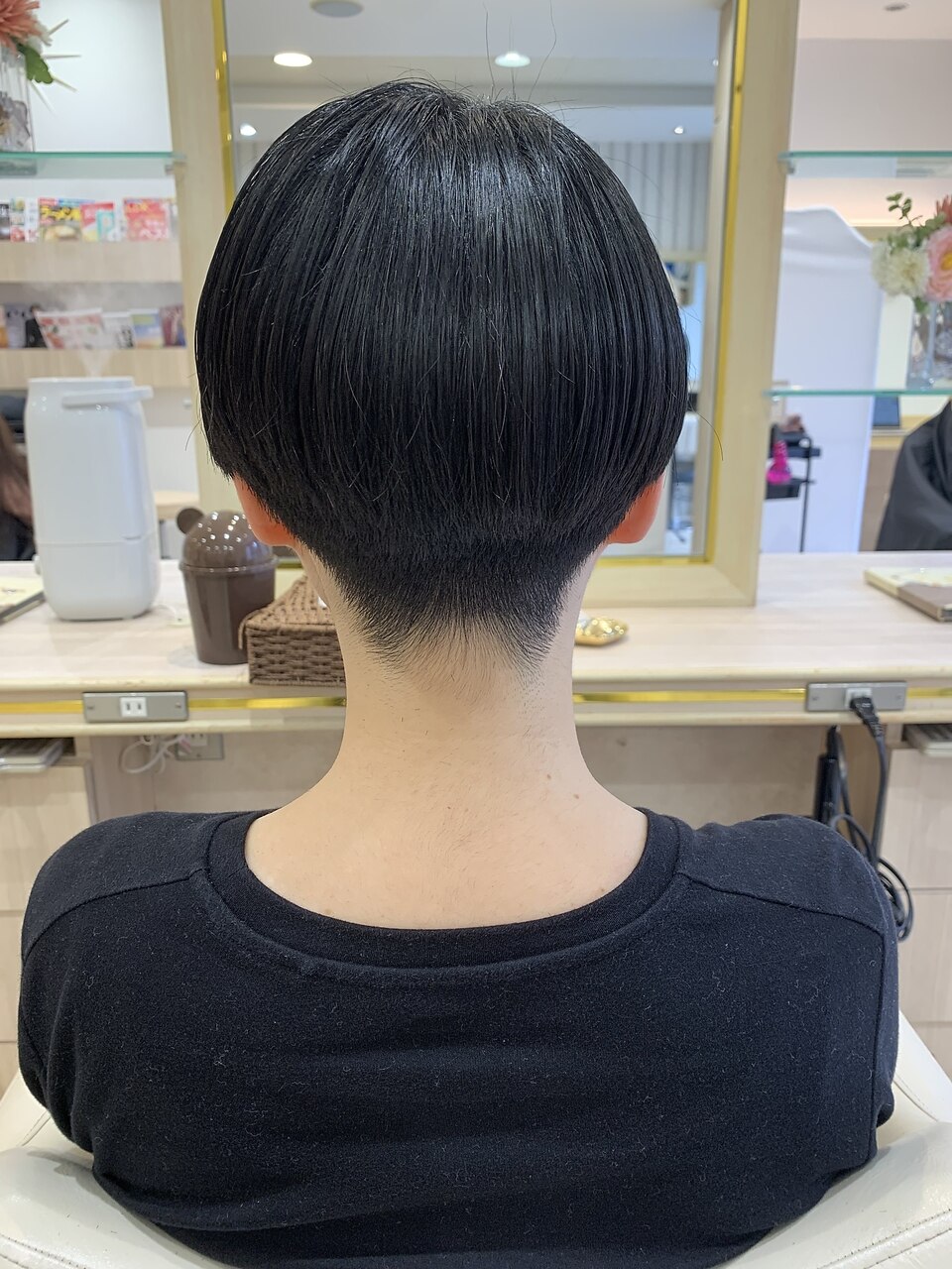 アシンメトリーショートウィッグ❤️黒髪メッシュショート✨ アシンメトリーショートウィッグ❤️黒髪メッシュショート