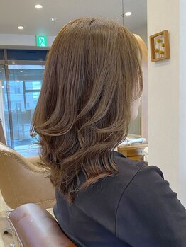 レガロヘアーデザイン(Regalo hair design)の写真/ストレート＋パーマはストカール♪扱いやすく、でも不自然じゃない。スタイリングも簡単！