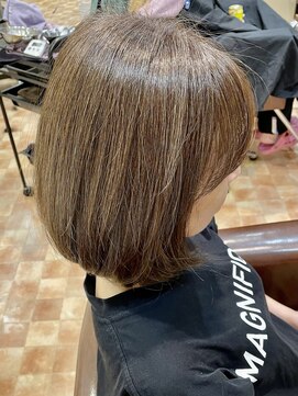 アイニ 河内小阪店(aini) 白髪ぼかしカラー白髪ぼかしハイライト大人ショート30、40、50代