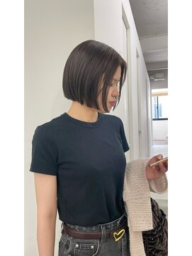 エンドリンク(endlink) 切りっぱなしボブアッシュグレーショートバレイヤージュ