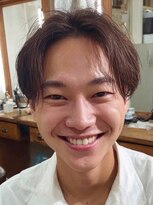 メンズ ルシードスタイル アウラ 松戸市五香(LUCIDO STYLE Aura)&nbsp;ナチュラル質感のセンターパート×フェザーパーマメンズスタイル