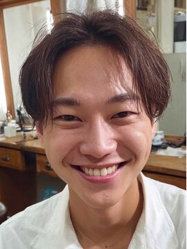 メンズ ルシードスタイル アウラ 松戸市五香(LUCIDO STYLE Aura) ナチュラル質感のセンターパート×フェザーパーマメンズスタイル