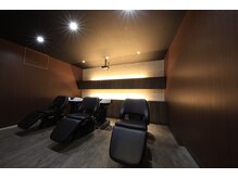 フルフラット・リクライニングシャンプー