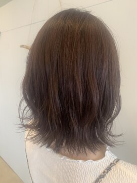 ニナル(Ninal) 『外はねボブ×ベリーピンク』艶髪アドミオカラー☆