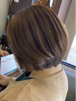 ヘアーアンドスパ シャロームソアーズ(Hair&Spa Shalom Soirs)の写真/[デザインが楽しめるグレイカラー]"グレイカラー＝暗い"イメージを払拭してくれる☆明るめの色味もお任せ！