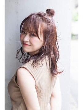 アメリ 新宿(Ameri) ハーフアップスタイル